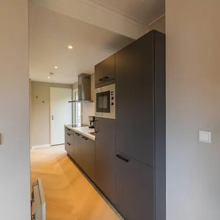 Lessenaar 22 I 6 Persoons De Betuwe * Zennewijnen