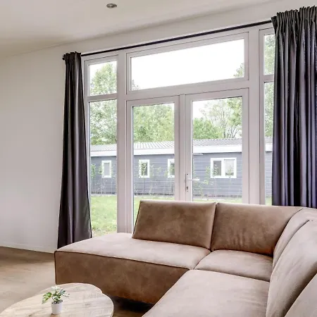 Holiday home Lessenaar 22 | 6 Persoons In *