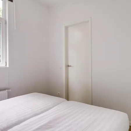 Lessenaar 22 | 6 Persoons In Zennewijnen