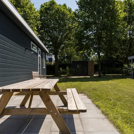 Lessenaar 22 | 6 Persoons In Holiday home
