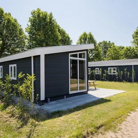 Lessenaar 22 | 6 Persoons In Zennewijnen
