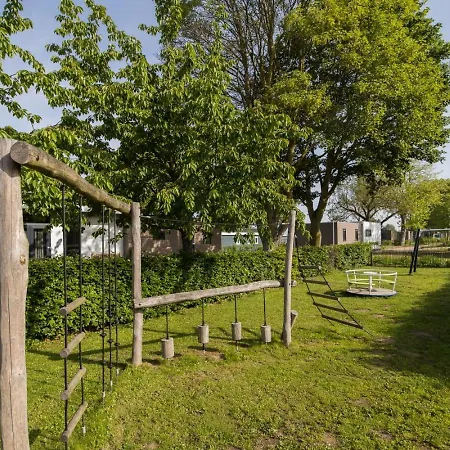 Lessenaar 22 | 6 Persoons In Zennewijnen